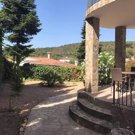 Tranquil House Perfect For Vacations