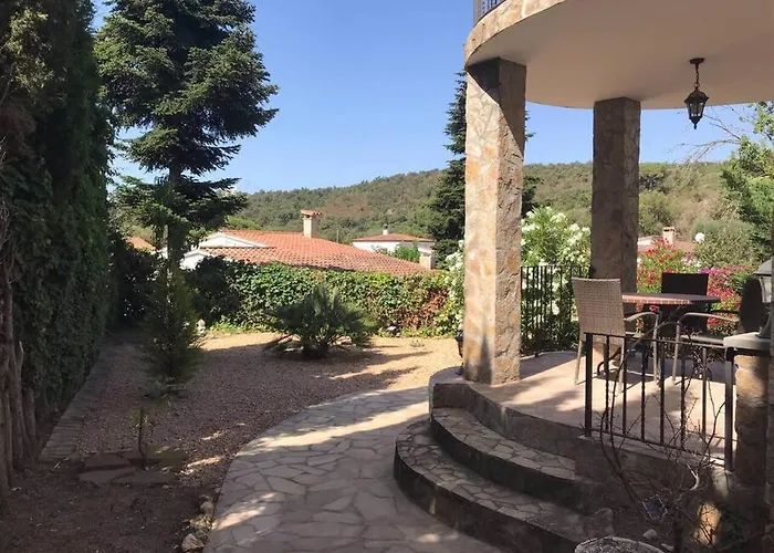 Tranquil House Perfect For Vacations