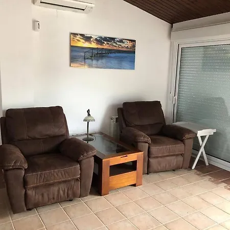 Prázdninový dům Tranquil House Perfect For Vacations