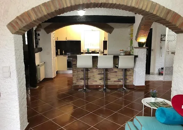 Tranquil House Perfect For Vacations